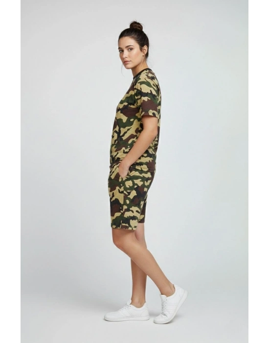 Kadın Kamuflaj Desenli Tişört Şort Takım – Günlük Rahat Kesim Yazlık 2’li Kombin - Kamuflaj