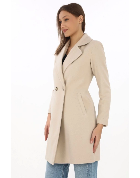Kadın Kaşe Kaban – Siyah Yünlü Dokuma, Kruvaze Yaka, Astarlı, Cepli, Kuşaklı Uzun Boy Tesettür Uyumlu Kışlık Şık Kaban - Bej