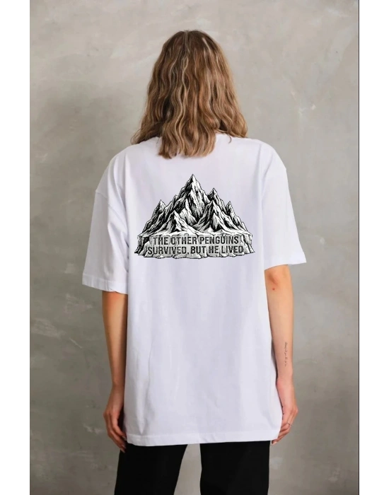 Kadın Nihilist Penguen Temalı Oversize Bisiklet Yaka Tişört - Beyaz