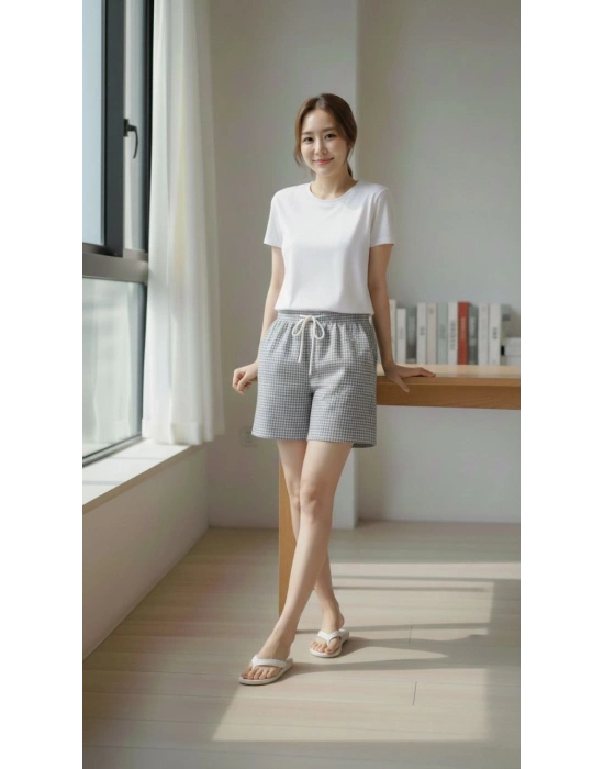 Kadın Pötikareli Şort – Beli Lastikli Bağcıklı, Cepli, Rahat Kesim Günlük Yazlık Şort - Füme