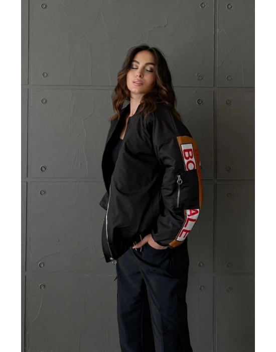Kadın Sırt ve Kol Parça Baskılı Bomber Ceket - Siyah