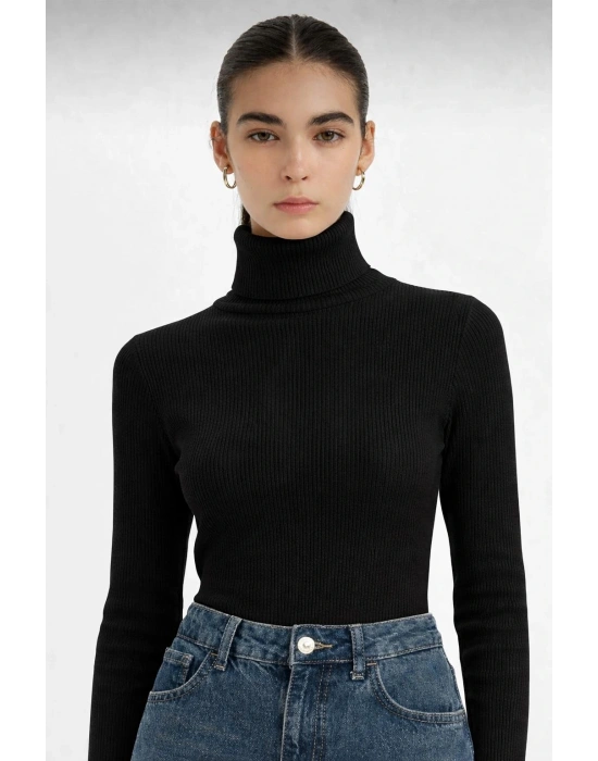 Kadın Siyah Fitilli Balıkçı Yaka Triko Kazak