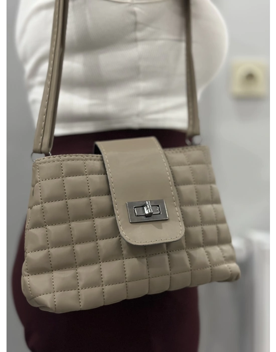 Kapaklı kapitone vizon cilt çanta