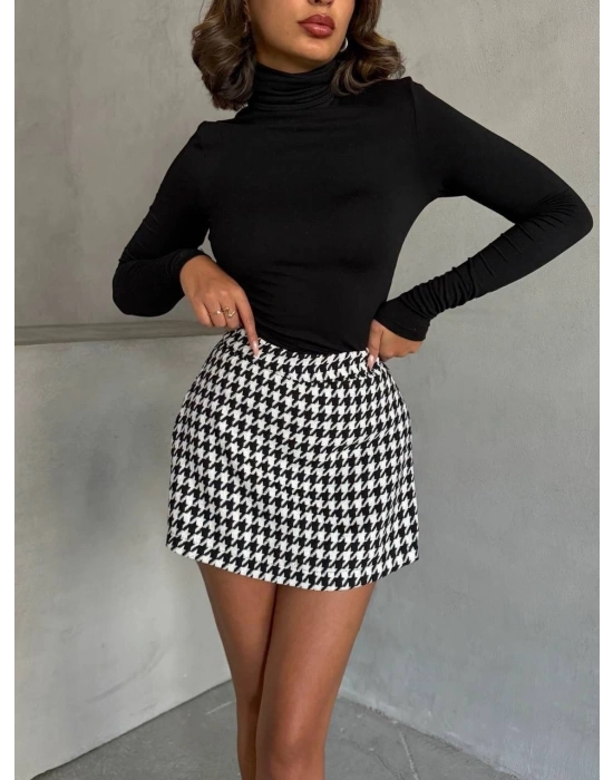 Kapaklı kaşe şort etek siyah beyaz kazayağı h261218