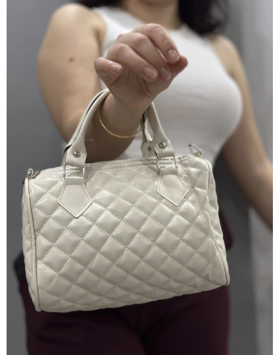 Kapaksız kapitone krem cilt çanta