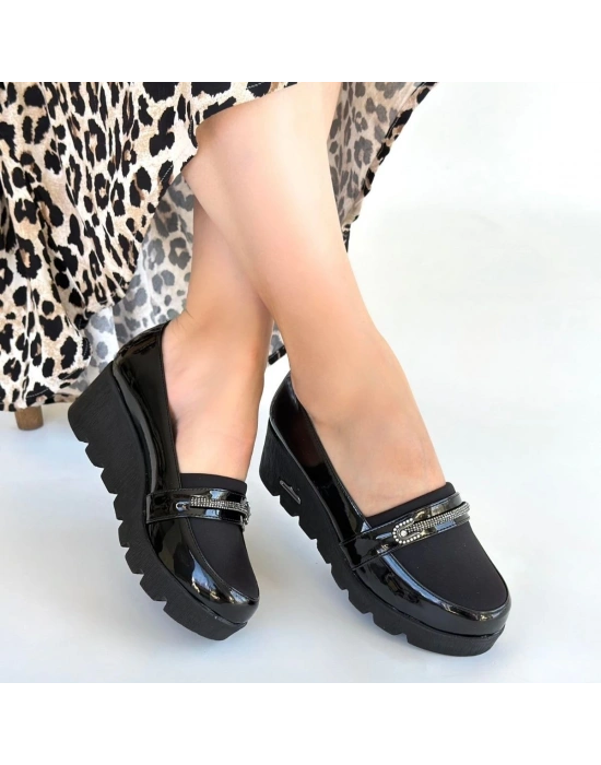 Kear Siyah Rugan Dolgu Topuk Ayakkabı