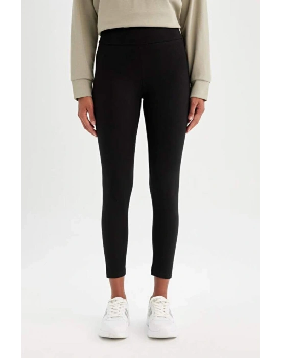 Knitted Bottom (25 AU)