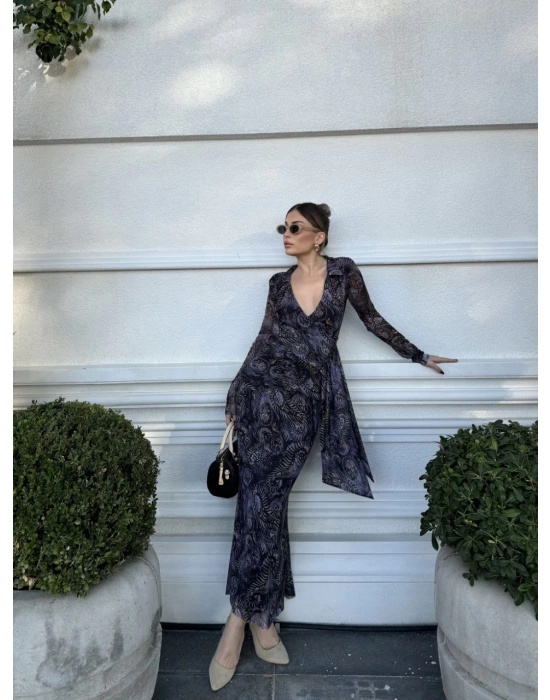 Kruvaze V yaka, fırfırlı ve bağcıklı Desenli Bluz ve Midi Etek Takım - Siyah