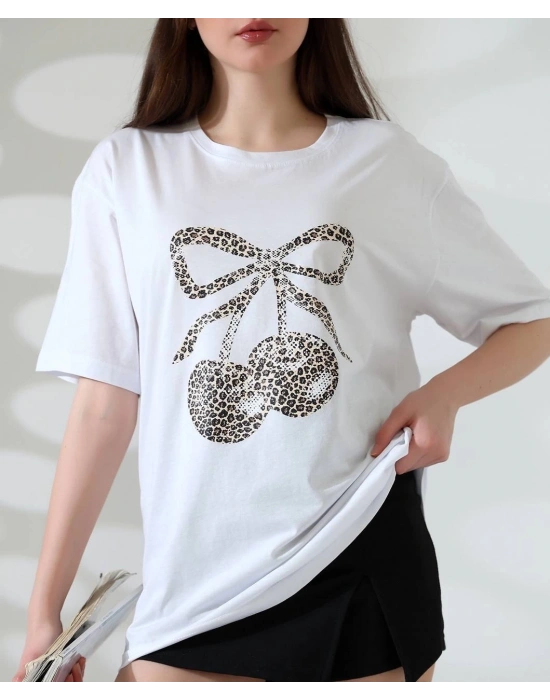 Leopar desenli kiraz baskılı tişört