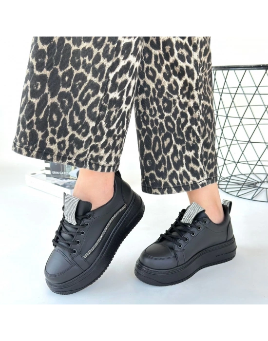 Leope Siyah Cilt Bağcıklı Spor Ayakkabı