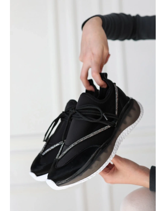 Liney Siyah Rugan Bağcıklı Spor Ayakkabı