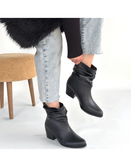 Lukana Siyah Cilt Topuklu Körüklü Bot