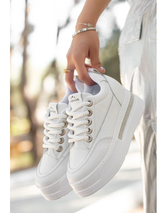 Lulu Beyaz Cilt Bağcıklı Spor Ayakkabı