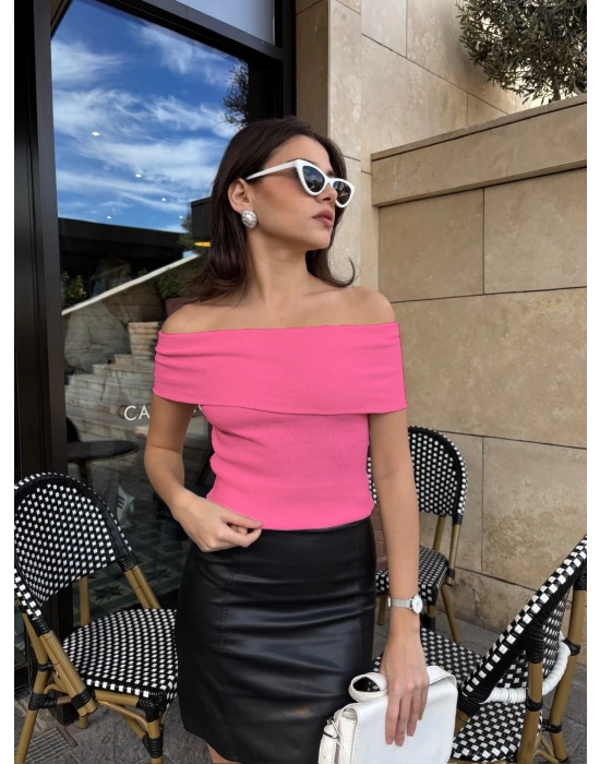 Madonna yaka sıfır kol bluz pembe