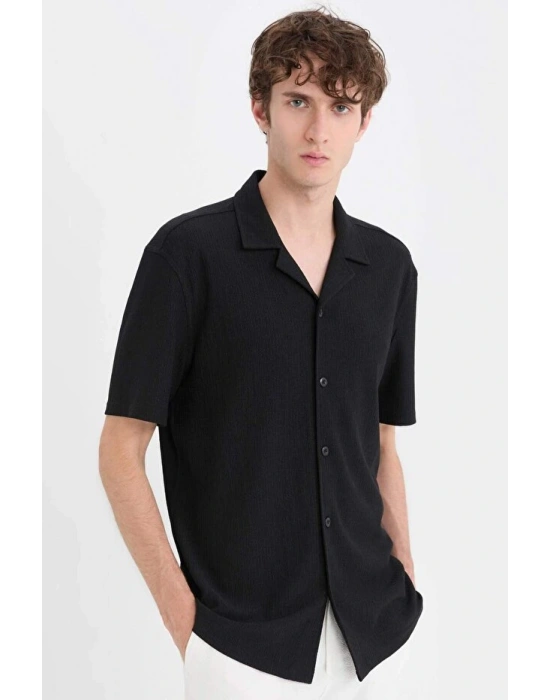 Modern Fit Polo Yaka Dokulu Penye Kısa Kollu Gömlek