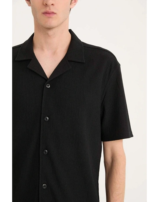 Modern Fit Polo Yaka Dokulu Penye Kısa Kollu Gömlek