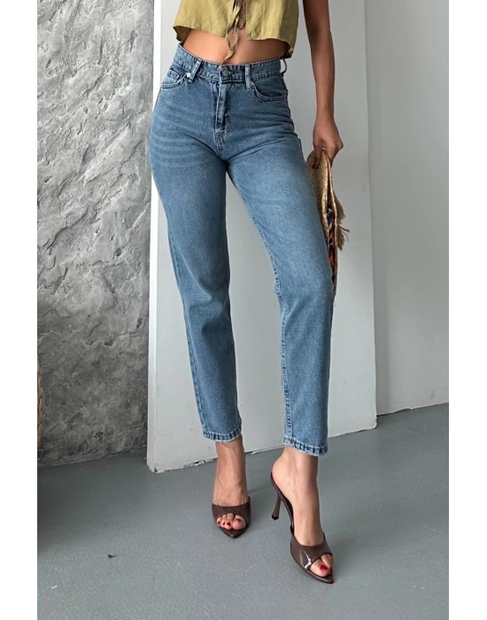 Mom fit kar yıkama bıyık detaylı jeans pantolon d2006