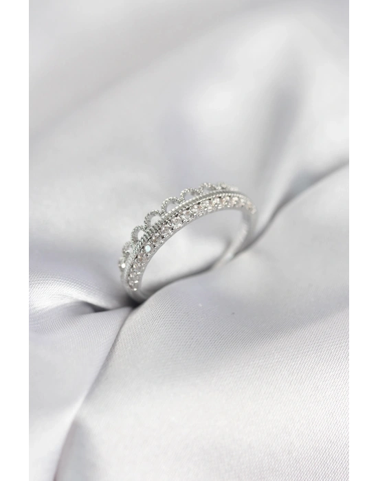 Motif Desenli Gümüş Renk Zirkon Taşlı Kadın Yüzük