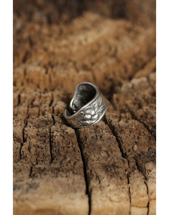 Otantik Çiçek Tasarımlı Ayarlamalı Kadın Yüzük