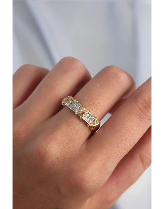 Pirinç Ayarlamalı Gümüş Renk Zirkon Taşlı XOXO Model Yüzük