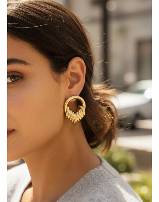 Pirinç Gold Renk Halka Sarmal Model Vintage Kadın Küpe