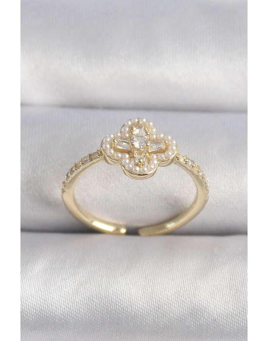Pirinç Gold Renk Zirkon Taşlı Yonca Model İnci Detay Kadın Yüzük