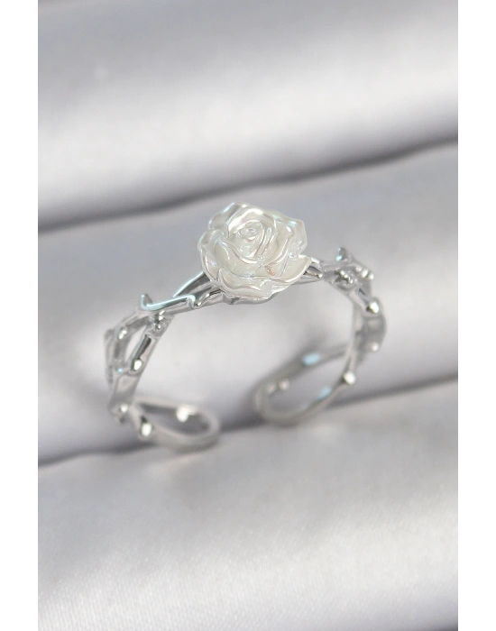 Pirinç Gümüş Renk Beyaz Gül Model Ayarlanabilir Kadın Yüzük