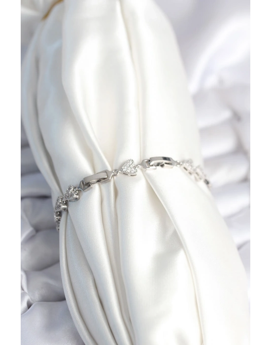 Pirinç Gümüş Renk Kalp Model Kadın Bileklik