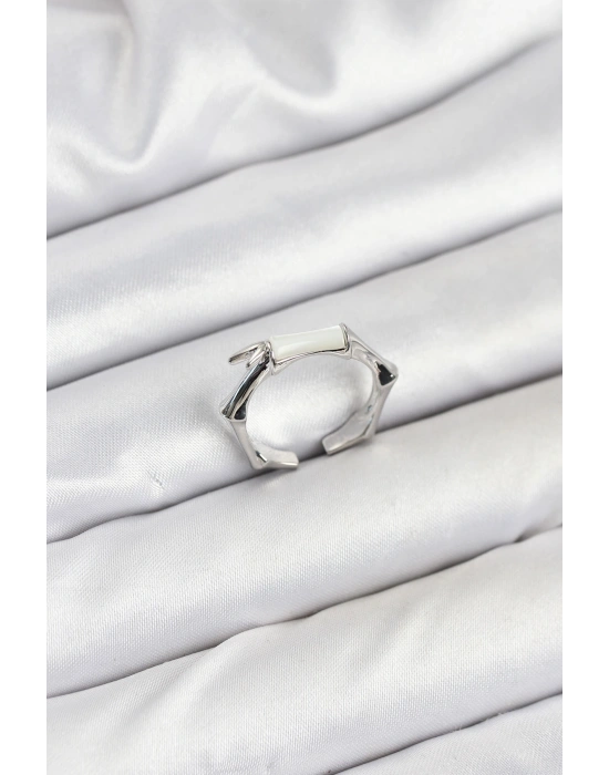 Pirinç Gümüş Renk Kemik Model Kadın Yüzük
