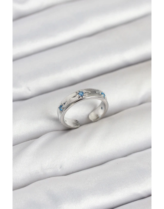 Pirinç Gümüş Renk Mavi Zirkon Taşlı Kutup Yıldızı Model Kadın Yüzük