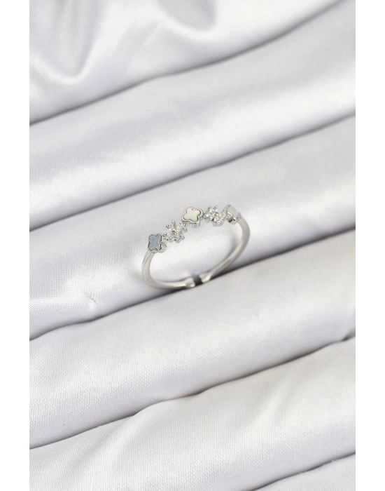 Pirinç Gümüş Renk Minimal Yonca Detaylı Kadın Yüzük