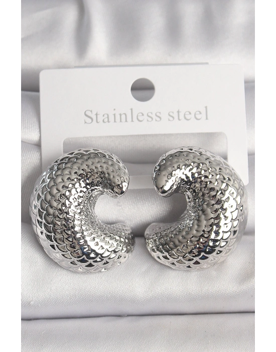 Pirinç Gümüş Renk Yılan Sırtı İşlemeli Yarım Halka Model Kadın Küpe