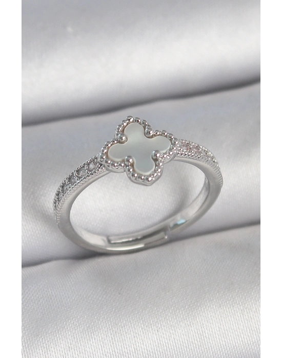 Pirinç Gümüş Renk Zirkon Taşlı Beyaz Mineli Yonca Model Ayarlanabilir Kadın Yüzük