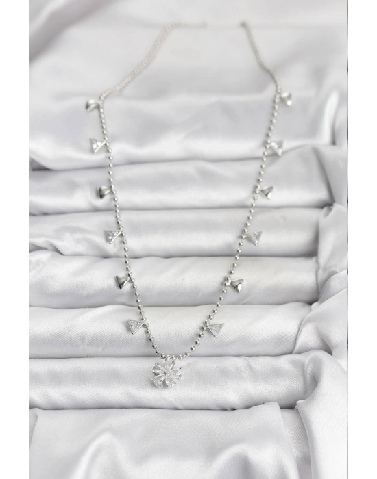 Pirinç Gümüş Renk Zirkon Taşlı Çiçek Model Kadın Kolye