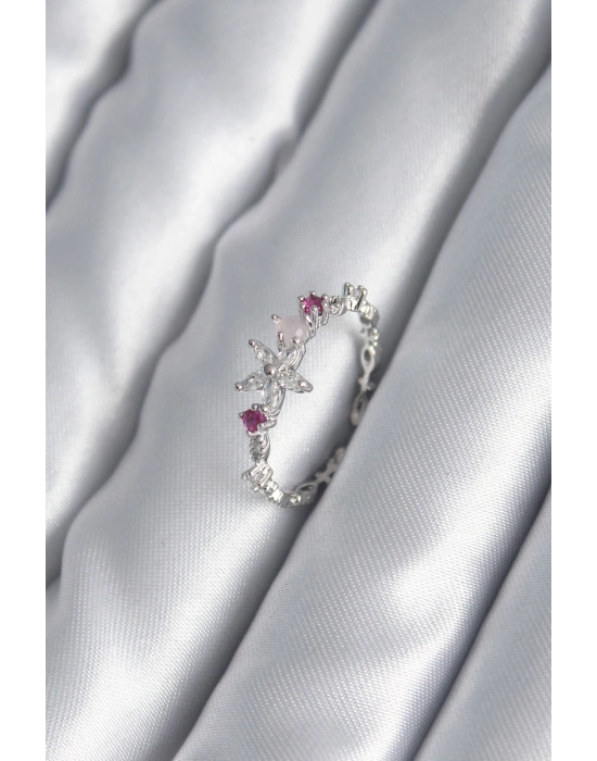 Pirinç Gümüş Renk Zirkon Taşlı Çiçek Model Pembe Zirkon Taş Detay Kadın Yüzük