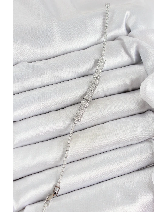 Pirinç Gümüş Renk Zirkon Taşlı Kemik Model Kadın Bileklik