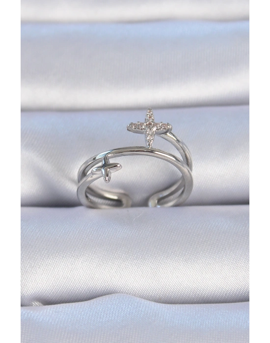 Pirinç Gümüş Renk Zirkon Taşlı Yıldız Model Kadın Yüzük