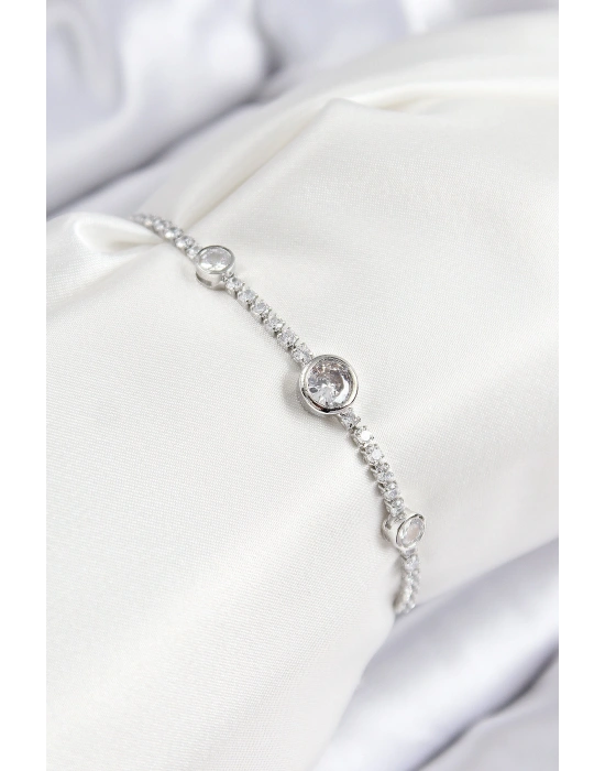 Pirinç Zirkon Taşlı Daire Model Gümüş Renk Asansörlü Kadın Bileklik