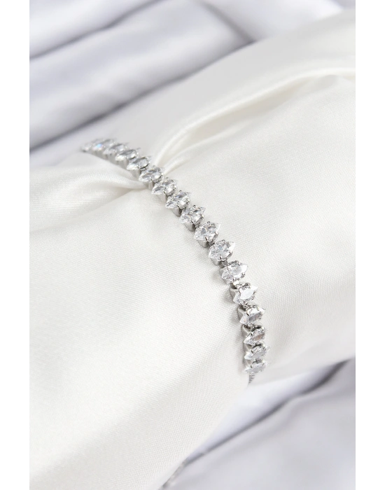 Pirinç Zirkon Taşlı Damla Model Gümüş Renk Asansörlü Kadın Bileklik