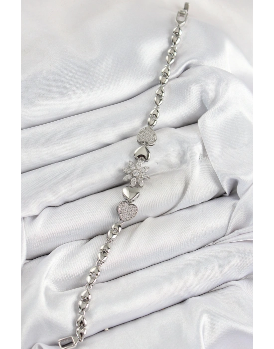 Pirinç Zirkon Taşlı Kalp Detaylı Çiçek Model Gümüş Renk Kadın Bileklik