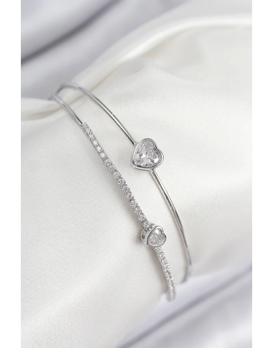 Pirinç Zirkon Taşlı Kalp Model Gümüş Renk Kadın Bileklik