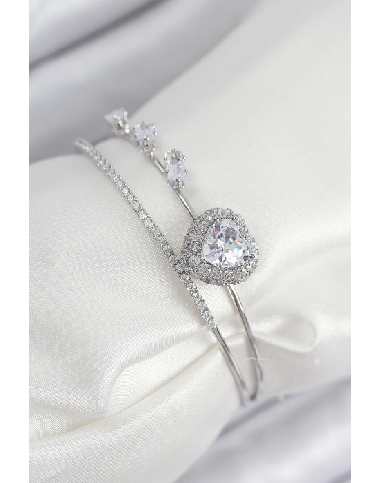 Pirinç Zirkon Taşlı Kalp Model Gümüş Renk Kadın Bileklik