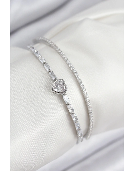 Pirinç Zirkon Taşlı Kalp Model Gümüş Renk Kadın Bileklik