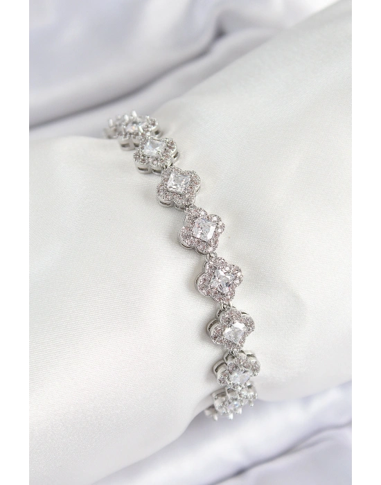 Pirinç Zirkon Taşlı Yonca Baget Model Gümüş Renk VIP Seri Kadın Bileklik