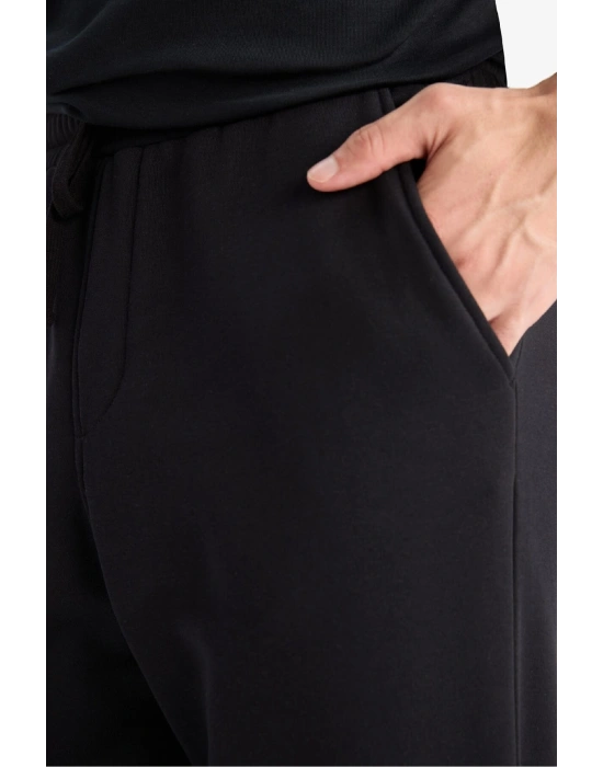 Regular Fit Eşofman Altı İçi Polarlı Basic Düz Cepli Beli Bağcıklı Düz Paça Siyah