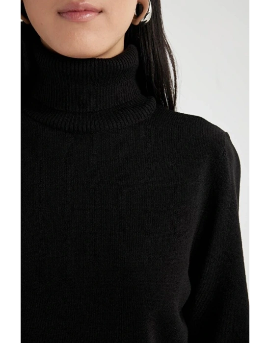 Regular Fit Yumuşak Dokulu Balıkçı Yaka Basic Düz Triko Kazak