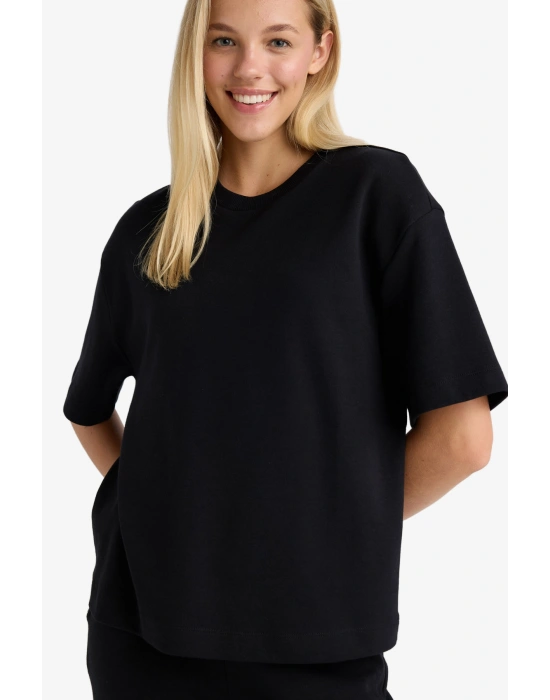 Relax Fit Bisiklet Yaka Basic Düz Kısa Kollu Siyah Tişört