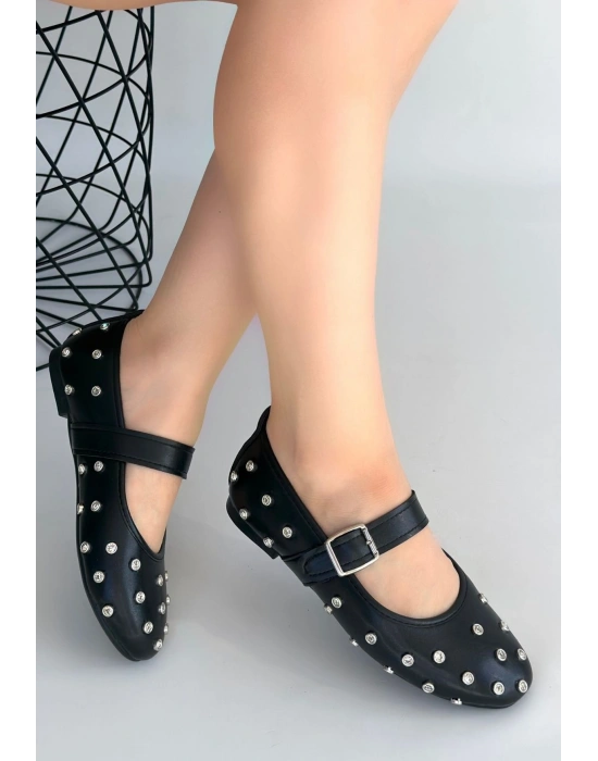 Ritta Siyah Cilt Kemerli Babet Ayakkabı