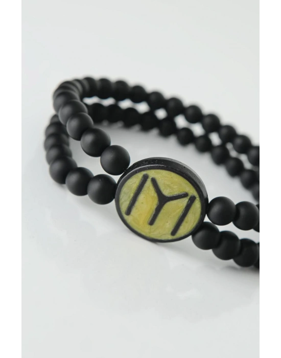 Sarı Renkli Metal Üzerine Siyah Kayı Boyu Figürlü Siyah Renk Çift Sıra Doğal Taş Erkek Bileklik