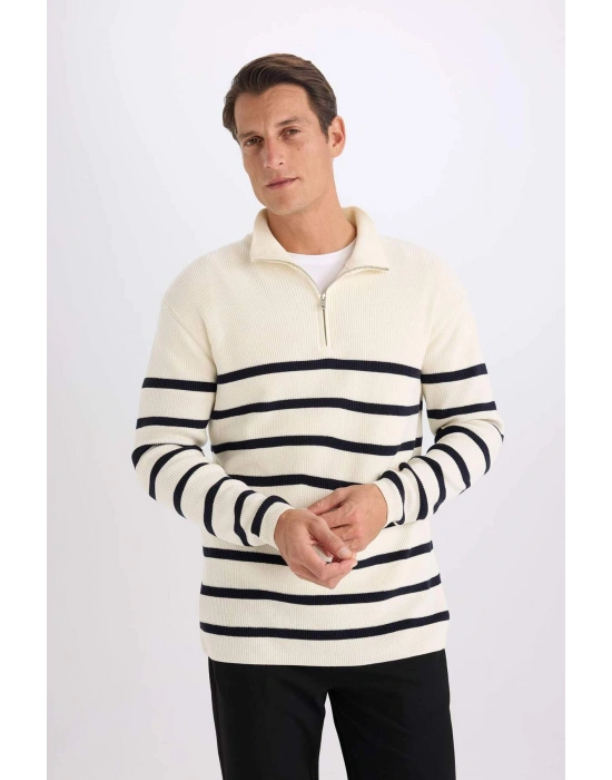 Standart Fit Balıkçı Yaka Selanik Kumaş Kazak B9717AX24AU